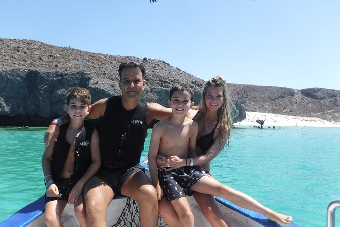 1 Day Espiritu Santo Island Wonders, Sea Lions and Paddleboard Adventure - Boat ride out of Marina Cortez: what the morning sets up