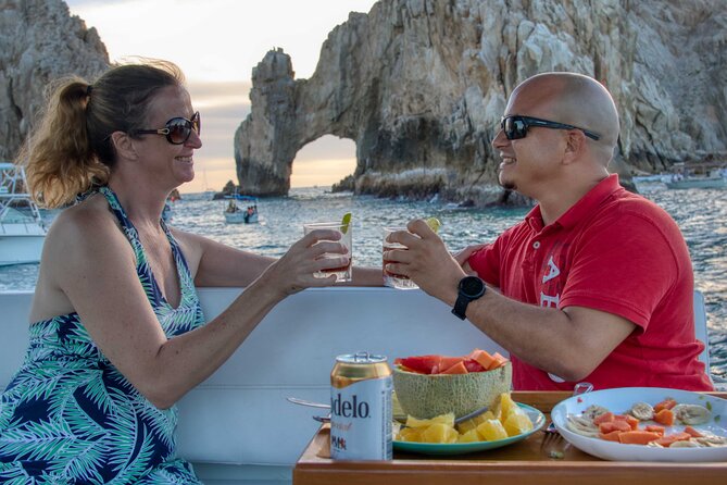 1 Hour Cabo Highlights on a 33ft Luxury Yacht - A beach break and then straight into the Cabo icon