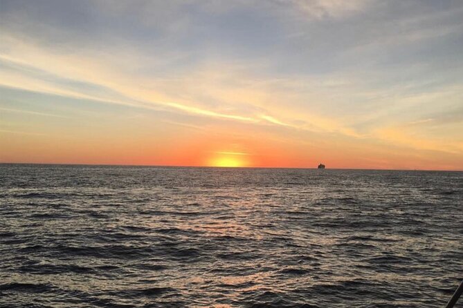 2 Hour Sunset Tour on Catamaran in Cabo San Lucas - Pacific Ocean Leg: Rocks, Seals, and Seasonal Whale Chances