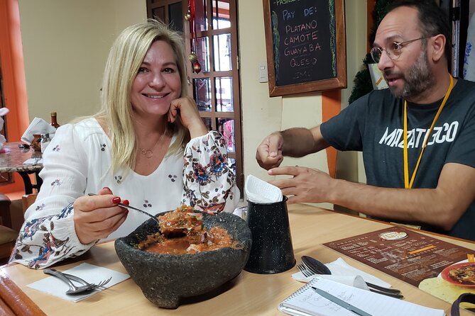 3 Hours of Guided La Paz Street Food Tour - What kind of guide experience you can expect
