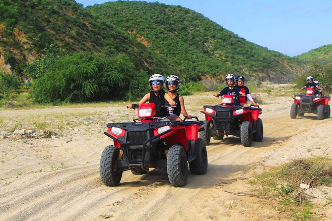 3hrs Snorkel Catamaran in Los Cabos - Cabo Arch photo stop: 15 minutes for that classic shot