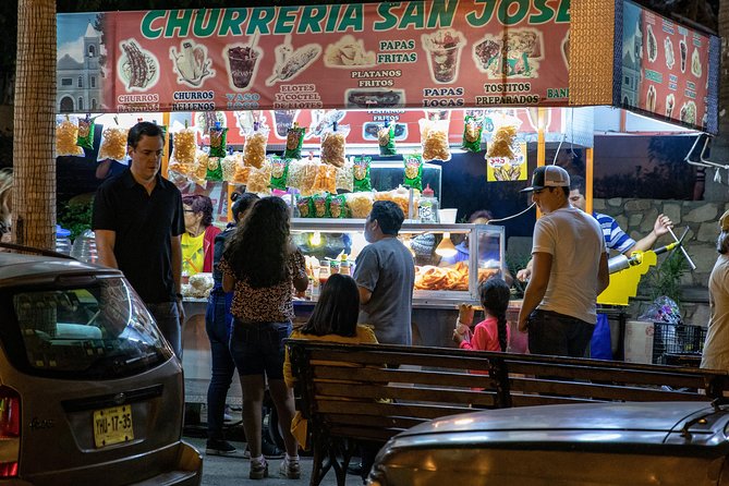 4 Hours Art Walk Experience in Cabo - Small group energy, guide names, and why it matters