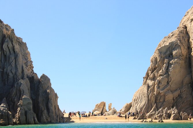 45 Minute Transparent Boat Ride to the Arch of Cabo San Lucas - Stop 1: El Arco photo time through the transparent boat