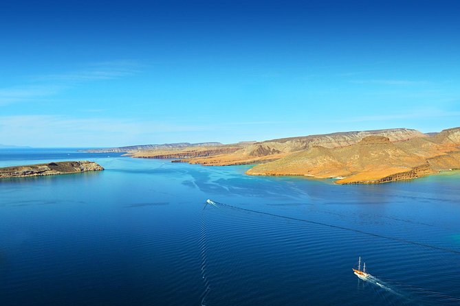 All-Inclusive catamaran Espiritu Santo Island Tour from Los Cabos - Isla Espiritu Santo, and why this trip feels special