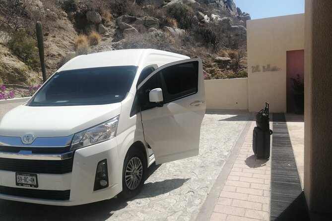 Cabo Airport to LA PAZ SHUTTLE - From SJD to La Paz: What This Private Transfer Really Does
