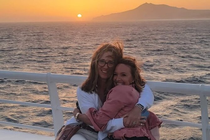 Cabo Arch Sunset Yacht Tour - Dinner & Drinks — Up to 18 Guests - Dinner and Drinks Onboard: Fajitas, Ceviche, and the Bar Setup