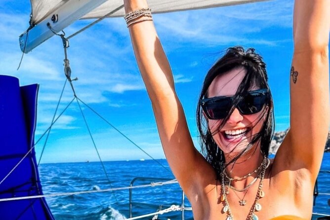Cabo Blue Snorkeling Cruise, Open Bar and Lunch in Cabo San Lucas - Pelican Rock: Quick Photos and Big Water Views