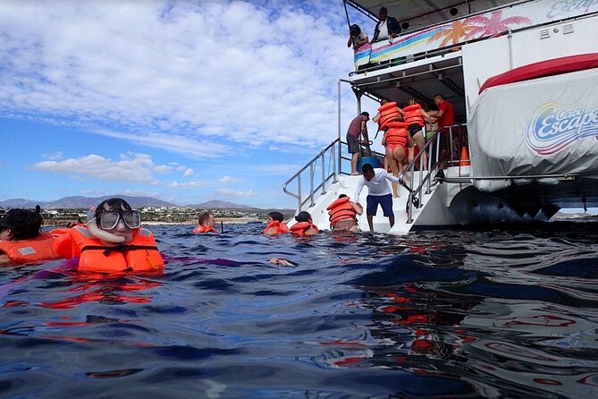 Cabo Boat Tour: Drinks, Lunch, Snorkeling, Dancing, and Transport - The start: meeting point, timing, and getting aboard fast