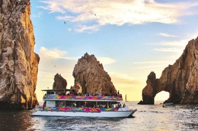Cabo Escape Sunset Cruise with Dinner and Open Bar - FAQ
