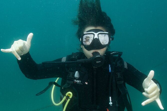 Cabo San Lucas 2 Tank Scuba Diving - Second Underwater Segment: Moving to Another Site