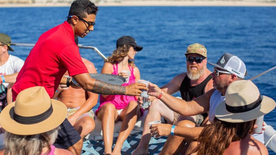 Cabo San Lucas: 4-Hour Snorkeling Cruise with Open Bar - Lunch and snacks on the return, plus that short free-time break