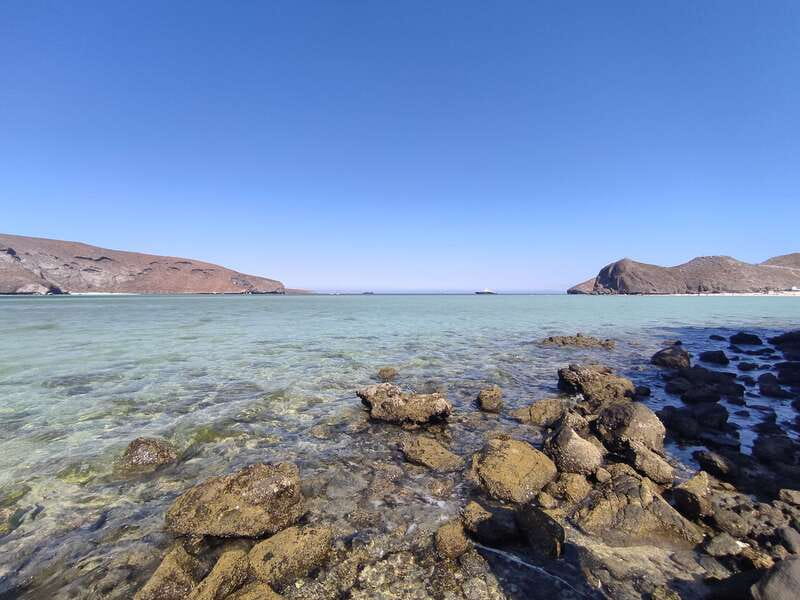 Cabo San Lucas: Balandra Beach and City Tour - Todos Santos Magic Town: artisans, flowers, Kiss Bench, Hotel California