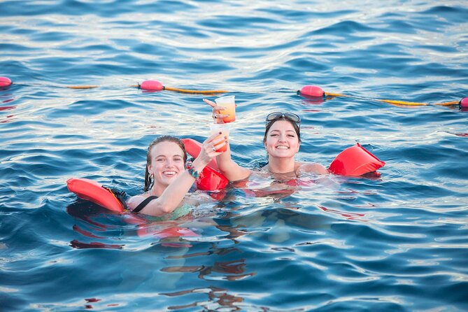 Cabo San Lucas Boat Tour with Snorkeling, Open Bar, and Lunch - Price and Value: Why $125 Can Make Sense Here
