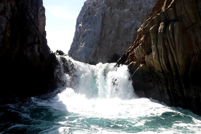 Cabo San Lucas City Tour And Arch Glass Bottom Boat Ride - Pickup window, group size, and the morning rhythm