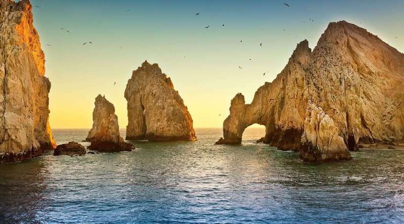 Cabo San Lucas: glass-bottom boat ride to "End of the Earth" - Tequila tasting and the guide effect (Lino and Frida)