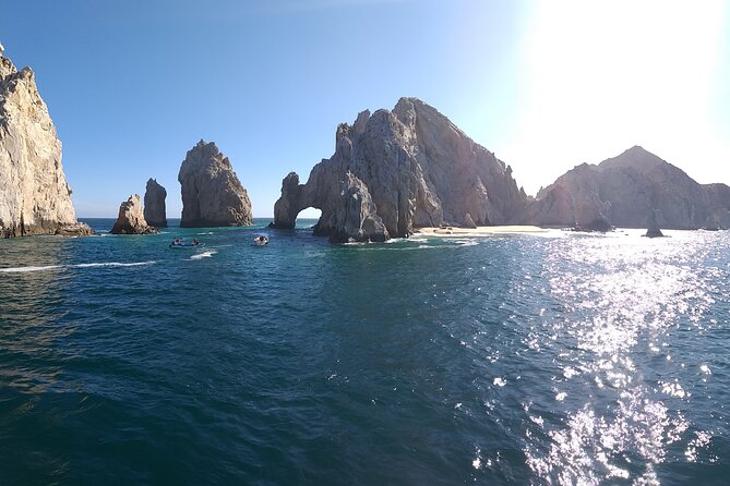 Cabo San Lucas Humpback Whale Watching Tour - Morning rhythm: check-in, breakfast onboard, then the whale search