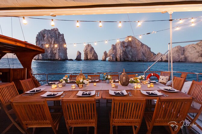 Cabo San Lucas Luxury Sailing Yacht and Dinner with a Chef - Stop 1: Arch of Cabo San Lucas and Land’s End viewpoints