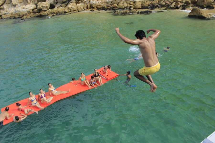 Cabo San Lucas: Private Catamaran Cruise - How the Cabo bay cruise feels from the start