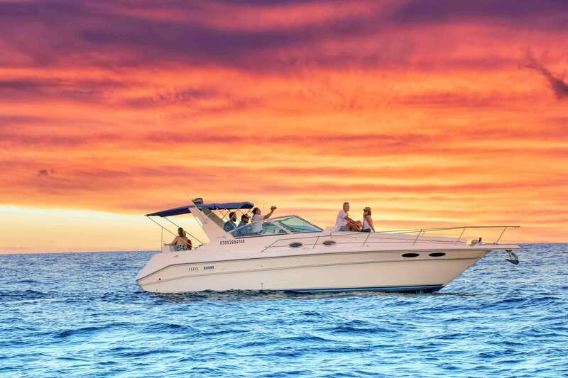 Cabo San Lucas Private Yacht 1 Hour Express Highlight Cruise - The Big Sights You’ll See Around El Arco