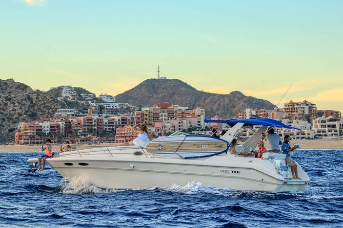 Cabo San Lucas Private Yacht Cruise with Open Bar - Food, drinks, and comfort on board: what to expect in real life