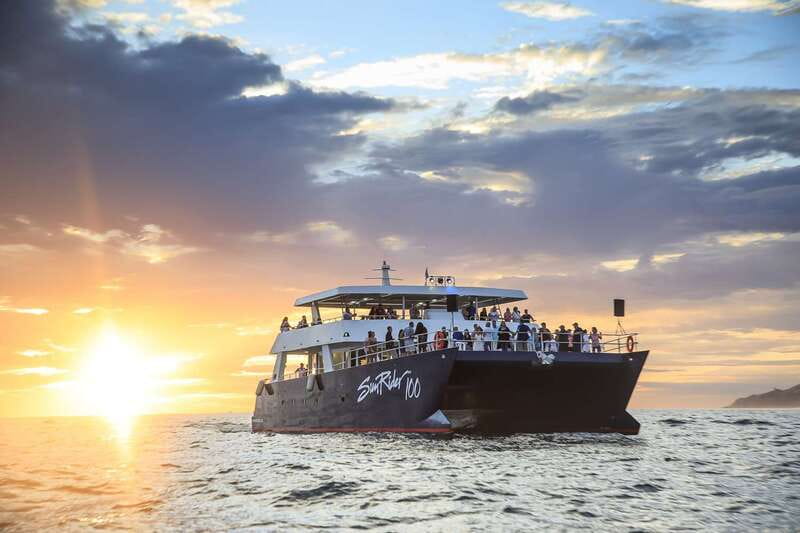 Cabo San Lucas: Sunset Dinner Cruise - Marina Cabo San Lucas to the Arch of Los Cabos: Photo Turns Without the Panic