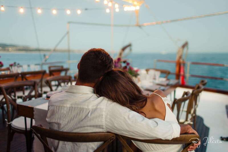 Cabo San Lucas: Sunset Yacht Cruise w/Chef Dinner & Open Bar - Los Arcos from deck level, plus the sunset loop strategy