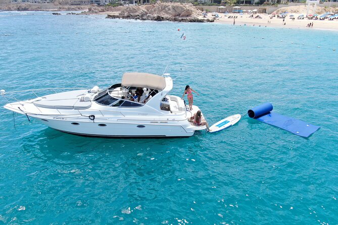 Cabo San Lucas Yacht Rental all inclusive - Getting to the water: the meeting point and the ride you want