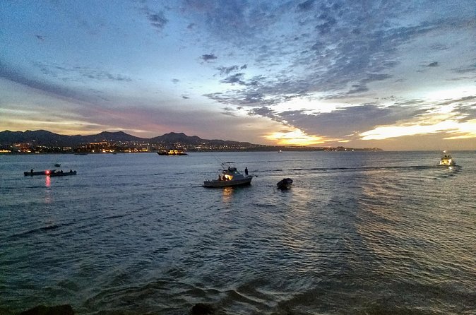 Cabo Shuttle Transportation round tríp prívate shuttle 1 to up 5 people - Price and Value: When $200 Per Group Actually Adds Up