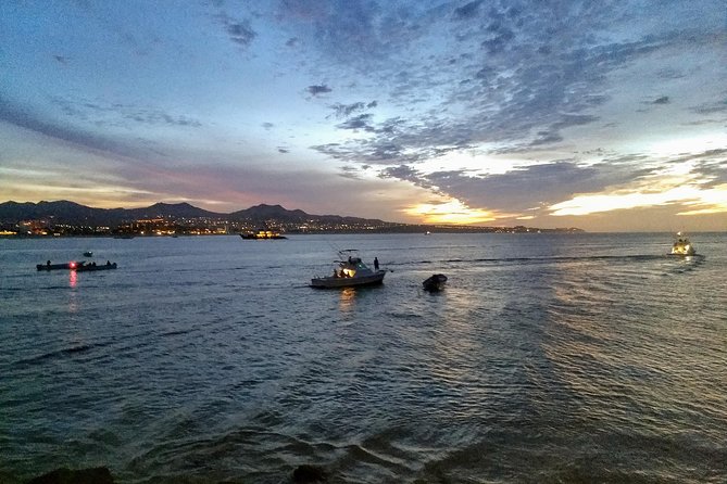 Cabo Shuttle Transportation round tríp prívate shuttle 1 to up 5 people - Meeting Your Rep and Driver: Umbrella #5 With Your Name Sign