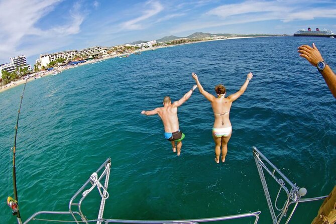 Cabo Snorkeling and Sailboat Tour with Lunch and Open Bar - The Pelican Rock snorkeling stop: what “2 hours” really means