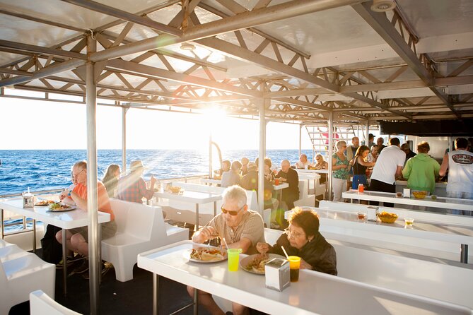 Cabo Sunset Dinner Cruise: Fajitas, Lands End and Party - The food plan: fajitas buffet style, served on deck