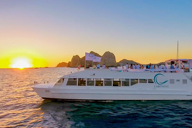 Cabo Sunset Dinner Cruise with Live Music & Open Bar on Cabo Wave - Food and Drink for $99: Does It Add Up