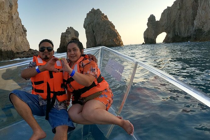 Crystal Clear Boat Tour in Los Cabos - Why the transparent boat floors are the real selling point