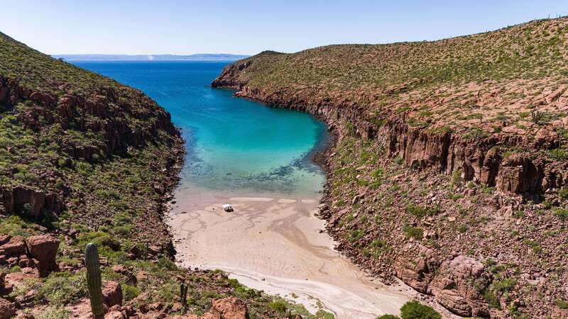 Espiritu Santo Island: Snorkeling Sea Lion Adventure - What to pack: wind, sun, and the stuff people forget