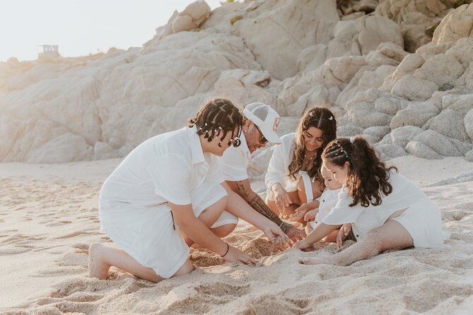 Family photo shoot on beach monuments - Family Photos at El Arco: Why This Cabo Setting Works