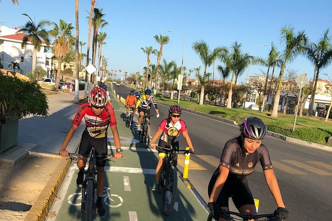 Following the bike lane, discover the main attractions of San José del Cabo - Stop 3, Plaza Mijares: Antonio Mijares and the Town’s Identity
