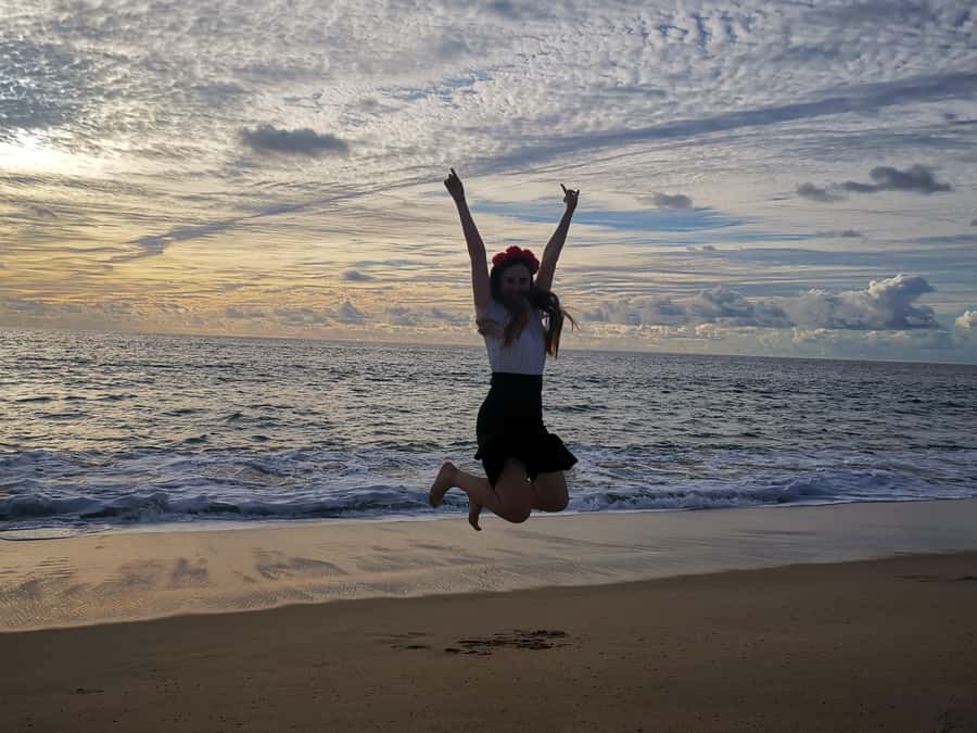 - From La Paz to Los Cabos: A Private Tour at Your Own Pace". - What to pack for a day with swimming and a beach sunset