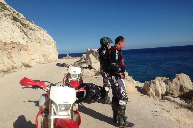 full day off road motorcycle adventure, Cabo Pulmo or Santiago waterfalls - Pickup, timing, and what to expect around the 9:00 am start