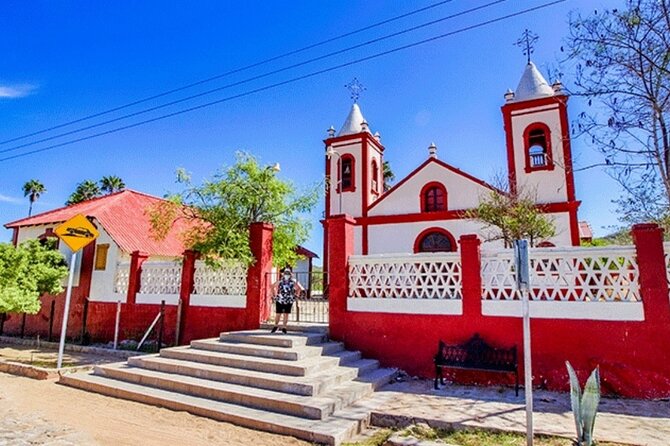 La Paz and Todos Santos Day Trip with Lunch - Traditional Mexican lunch included: plan your order and pace