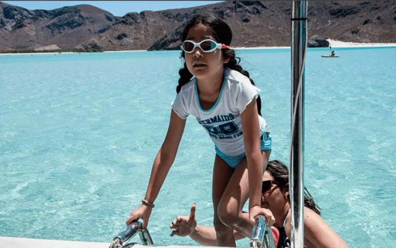 La Paz: Boat ride to Espiritu Santo island and sloop - Islotes and sea lions: close viewing, but follow the rules