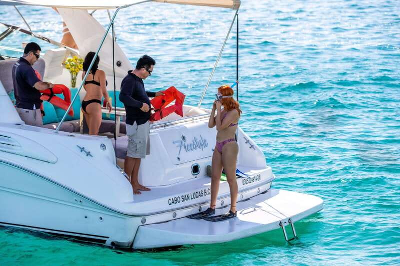 La Paz: Espiritu Santo Island and Balandra Bay Day Cruise - Espíritu Santo Island: coves, snorkeling time, and why the island feels different