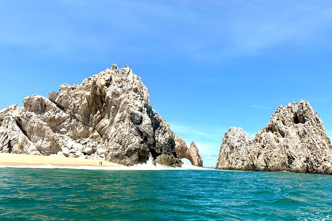 Land's End Tour in a Glass Bottom Boat - Getting there: the meeting point you should plan around
