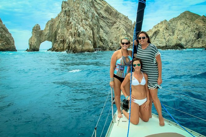 Lands End Luxury Sail and Snorkel Cruise in Cabo San Lucas - Lunch, snacks, and an open bar that actually changes the experience
