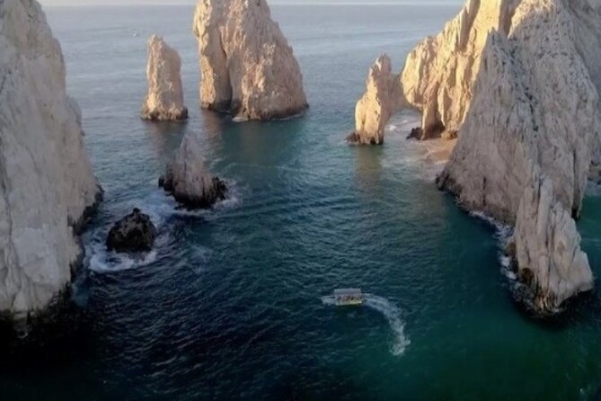 Lands End Tour by Clear Boat in Cabo San Lucas - Neptune’s Finger and the Baja upside down view