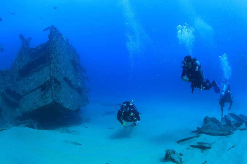 Los Cabos: 3-Hour Introductory Scuba Diving Adventure - Where you may go: Pelican Rock, Land’s End, Neptune’s Finger, and more