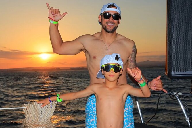 Los Cabos Catamaran Cruise with Open Bar & Light Snack - The Light Snack: Why It Works for Some, and Doesn’t for Others