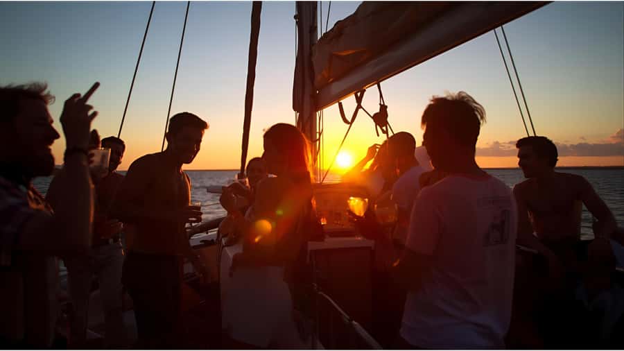 Los Cabos Catamaran: Iconic Sunset Cruise with Drinks & DJ - Key things to know before you go