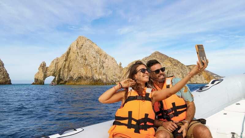 Los Cabos Famous Arch cruise, City tour and Lunch - Chocolate tasting in San Jose del Cabo, plus real context