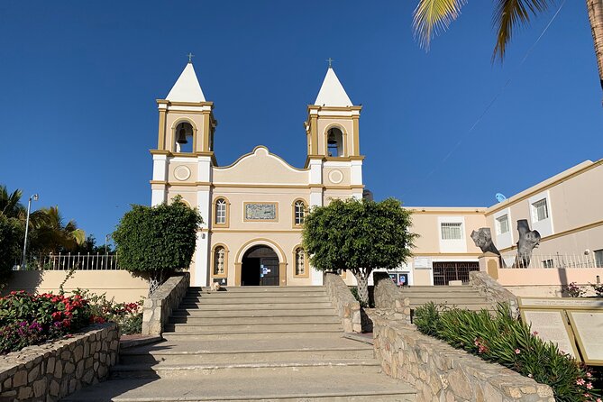 Los Cabos Half-Day Tour Discovering San Jose and San Lucas - Getting there smoothly, and what to expect from the van