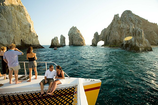 Los Cabos Jazz & Wine Sunset Cruise - Small Boat Feel: Comfort, Crowd Levels, and the Deck Vibe